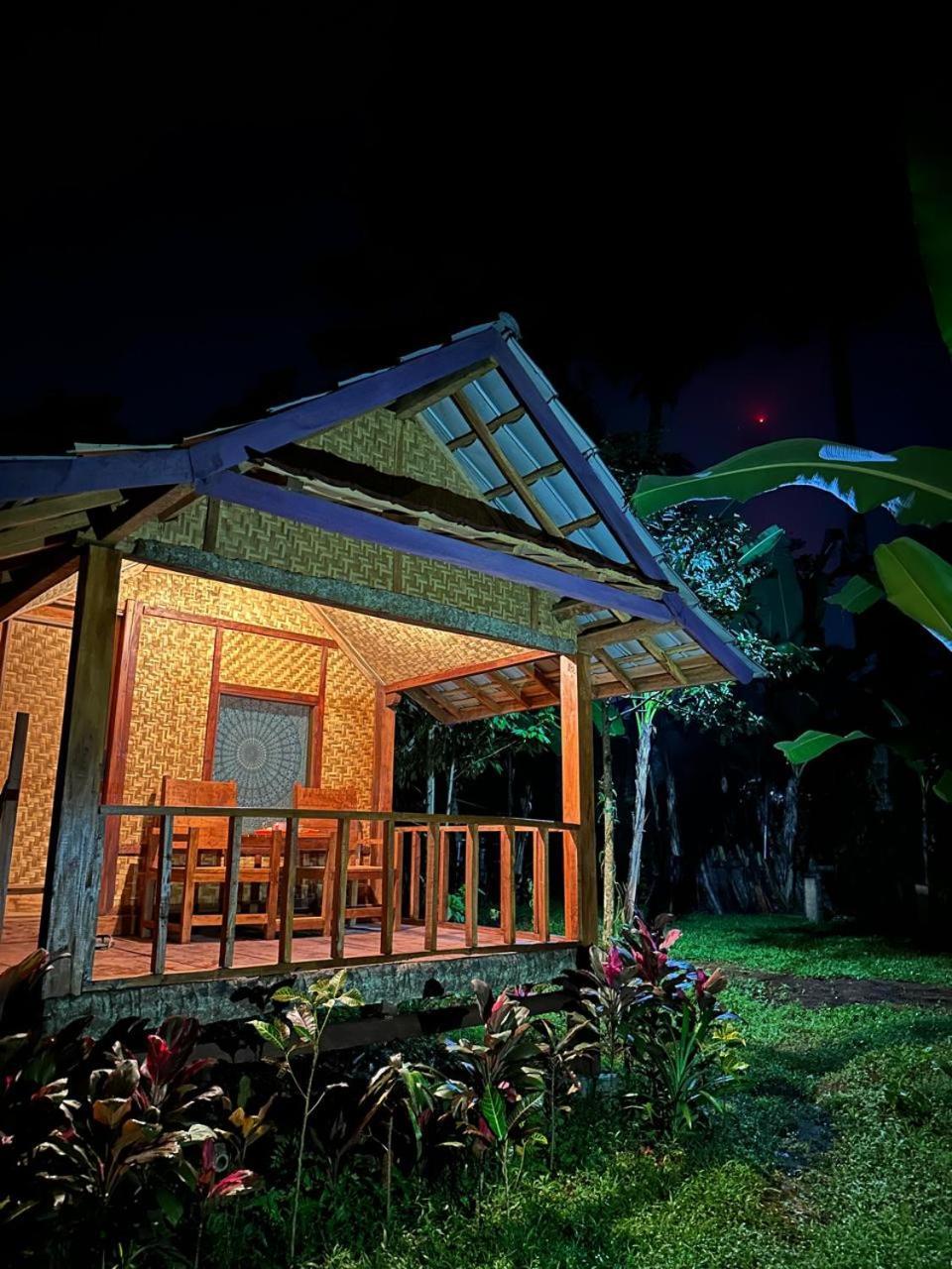 Banana Bungalows Tetebatu Zimmer foto