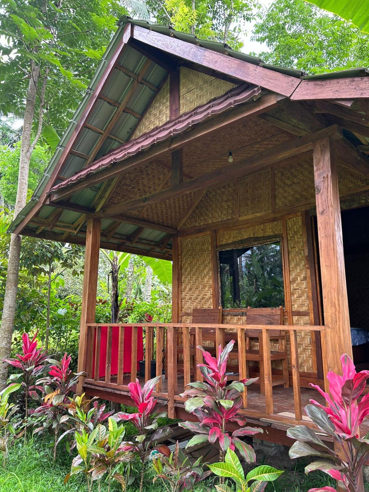 Banana Bungalows Tetebatu Zimmer foto