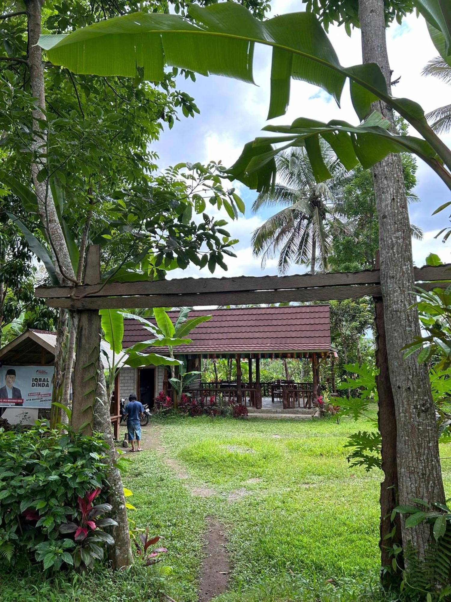Banana Bungalows Tetebatu Zimmer foto